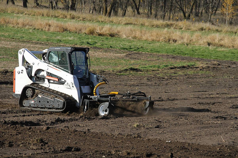 Floating Connection leveling as the unit follows the contour of the ground