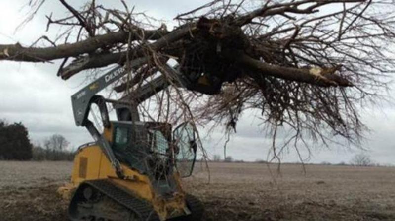 Skid Steer Grapple Rake/Root Grapple | The Quick Claw